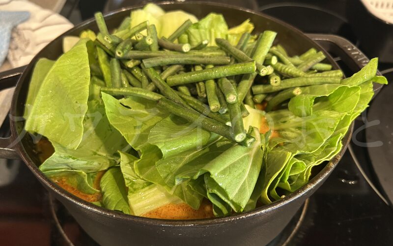 残りのお野菜を投入！